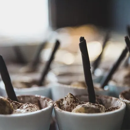 Bar-bistro-hotel Dok Hotel