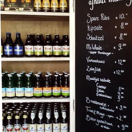 Bar-bistro-hotel Dok Steenbergen (North Brabant)