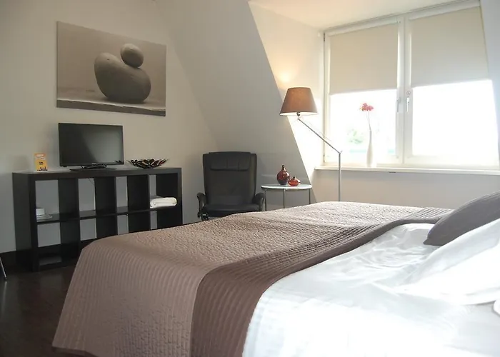 Hotel Bar-bistro-hotel Dok 3*