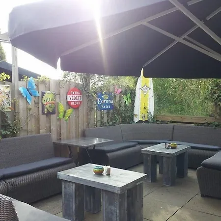 Bar-bistro-hotel Dok 3* Steenbergen (North Brabant)