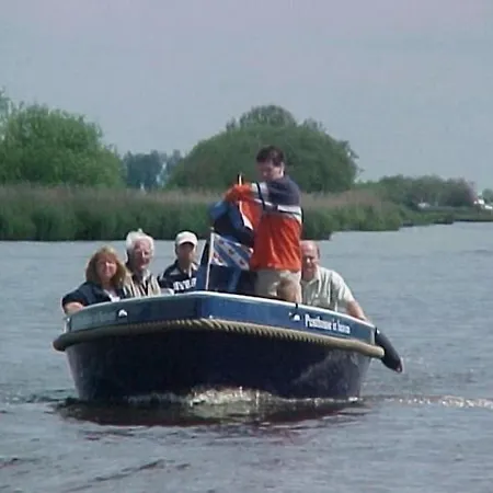 Bar-bistro-hotel Dok Steenbergen (North Brabant)