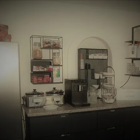 Bar-bistro-hotel Dok Hotel Steenbergen (North Brabant)