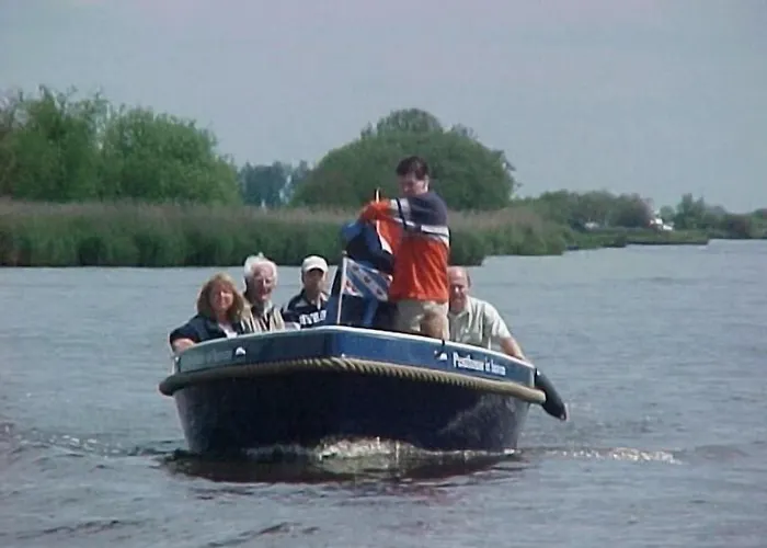 Bar-bistro-hotel Dok Steenbergen (North Brabant)